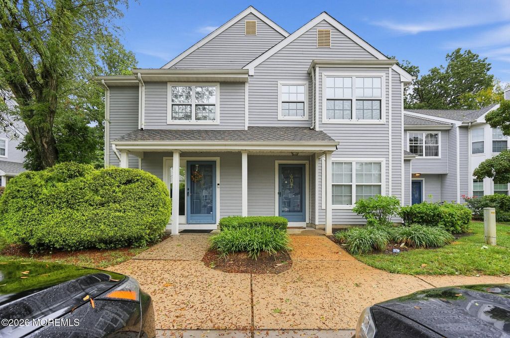 407 Hampton Court, Manalapan, NJ 07726