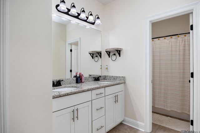 23570 Gardenia Ave, Denham Springs, LA 70726