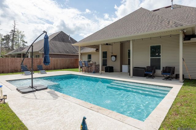 23570 Gardenia Ave, Denham Springs, LA 70726