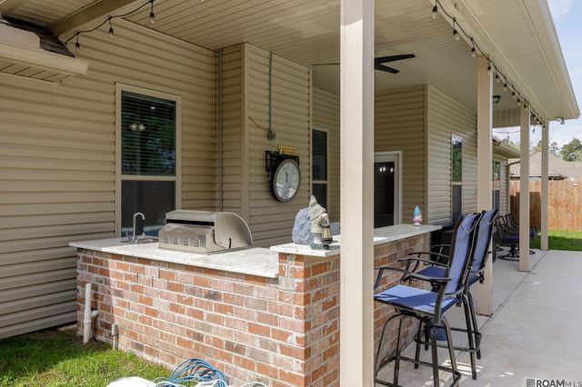 23570 Gardenia Ave, Denham Springs, LA 70726