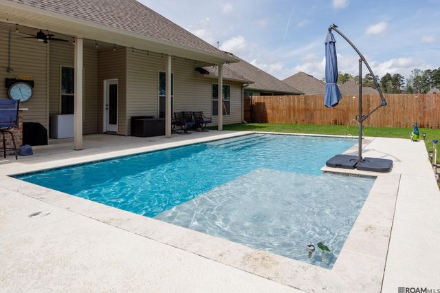 23570 Gardenia Ave, Denham Springs, LA 70726