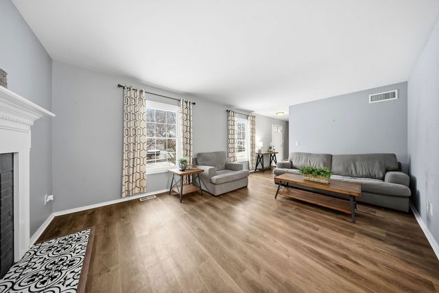 1527 Williams Avenue, St. Charles, IL 60174