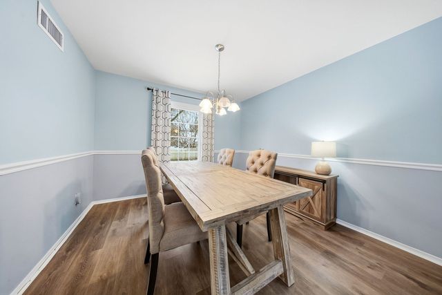 1527 Williams Avenue, St. Charles, IL 60174