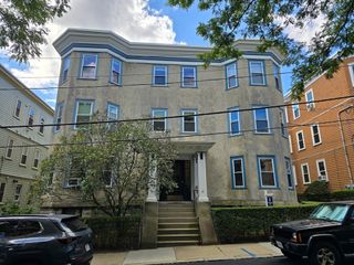 8-10 Chatham St 4, Cambridge, MA 02139