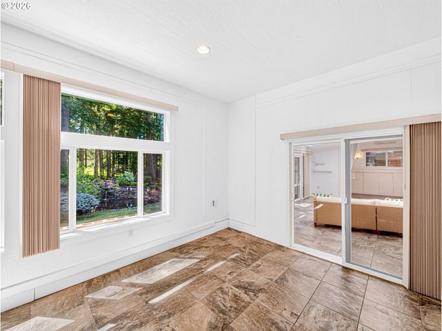 27241 S PEDERSON Rd, Estacada, OR 97023