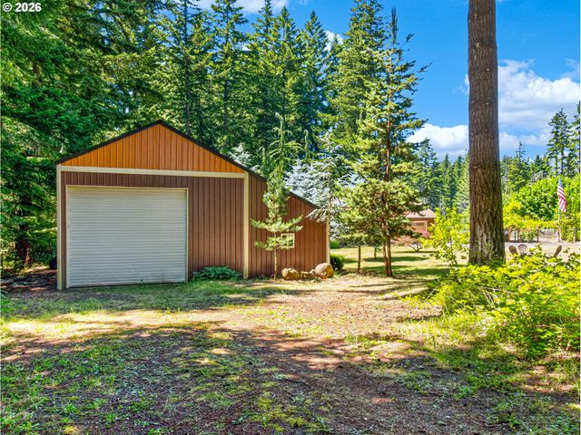 27241 S PEDERSON Rd, Estacada, OR 97023