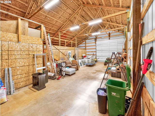 27241 S PEDERSON Rd, Estacada, OR 97023