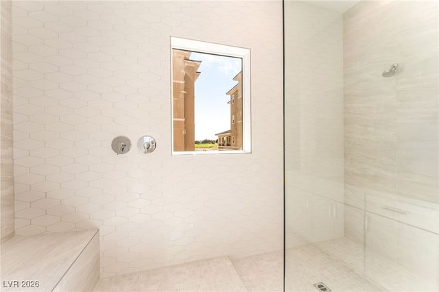 9132 Las Manaitas Avenue 202, Las Vegas, NV 89144