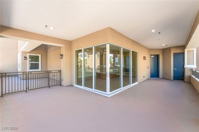 9132 Las Manaitas Avenue 202, Las Vegas, NV 89144