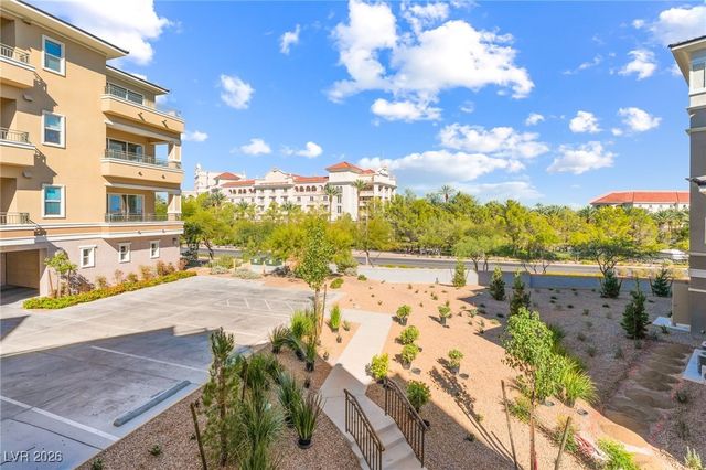 9132 Las Manaitas Avenue 202, Las Vegas, NV 89144