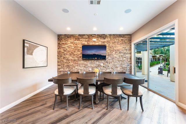 9132 Las Manaitas Avenue 202, Las Vegas, NV 89144