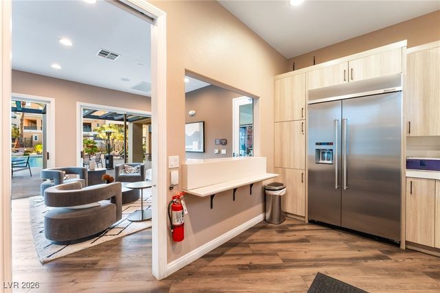 9132 Las Manaitas Avenue 202, Las Vegas, NV 89144