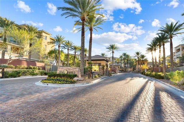 9132 Las Manaitas Avenue 202, Las Vegas, NV 89144