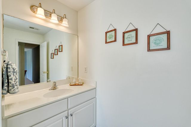 27 King Eider Way, Taylors, SC 29687