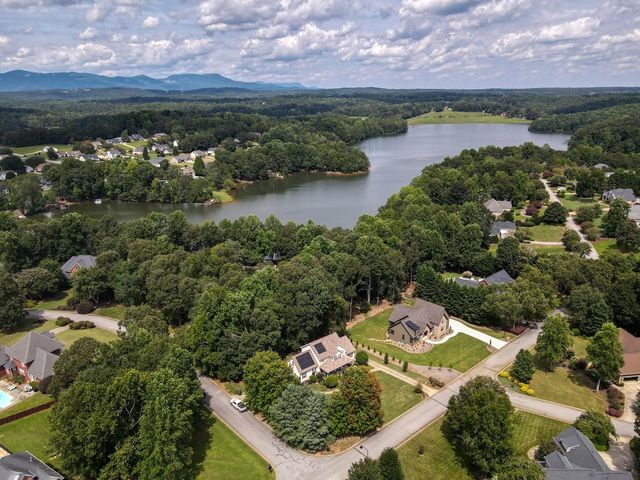 27 King Eider Way, Taylors, SC 29687