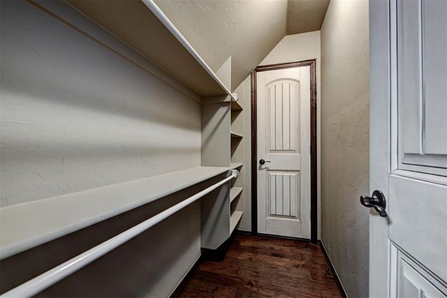 2804 SE 8th Street, Moore, OK 73160