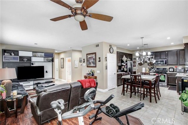 39812 De Vendome Court, Murrieta, CA 92563