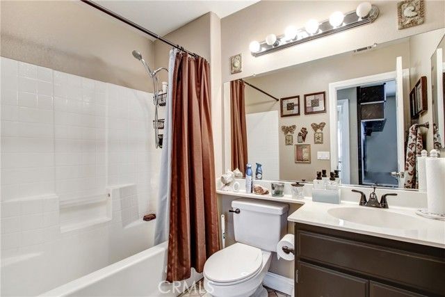 39812 De Vendome Court, Murrieta, CA 92563