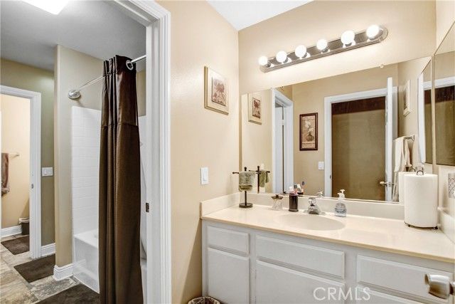 39812 De Vendome Court, Murrieta, CA 92563