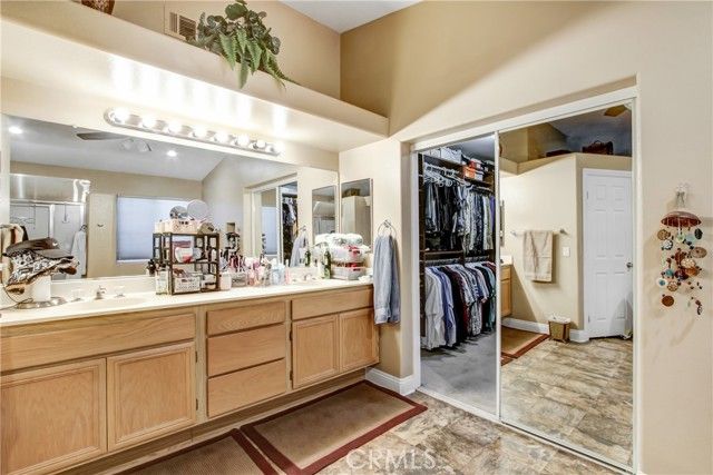 39812 De Vendome Court, Murrieta, CA 92563