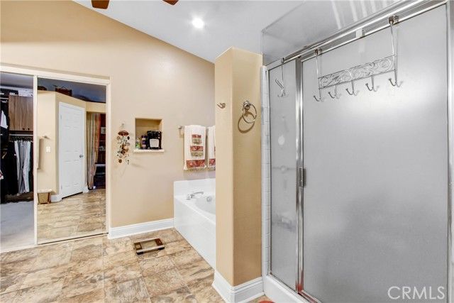 39812 De Vendome Court, Murrieta, CA 92563