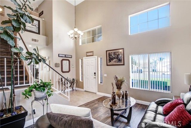 39812 De Vendome Court, Murrieta, CA 92563