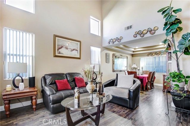 39812 De Vendome Court, Murrieta, CA 92563