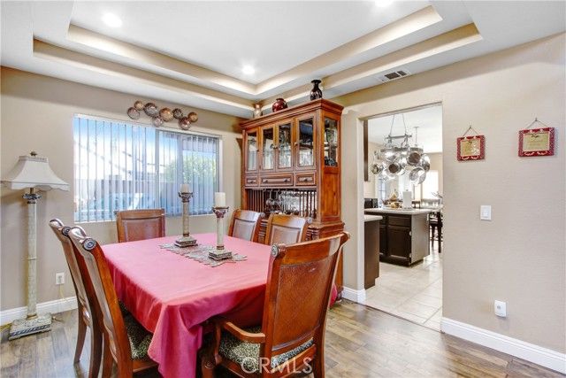 39812 De Vendome Court, Murrieta, CA 92563