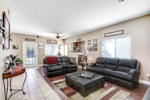 39812 De Vendome Court, Murrieta, CA 92563