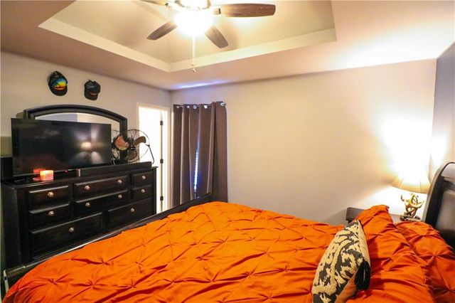 105 Lisa Avenue, Lathrop, MO 64465