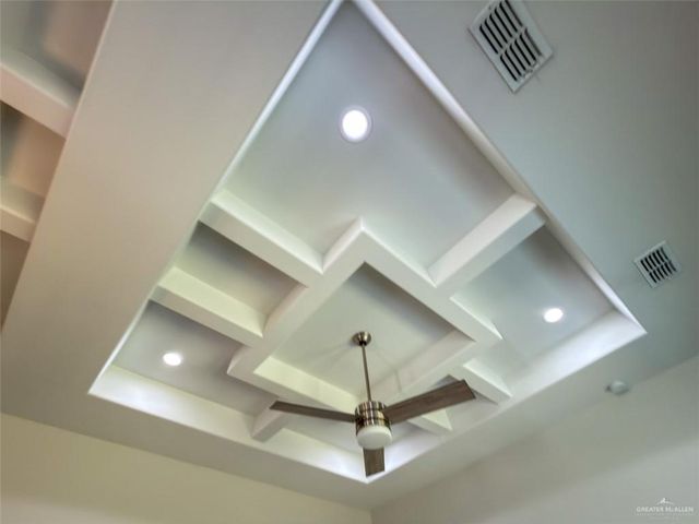 1421 W Franklin Avenue, Alton, TX 78573