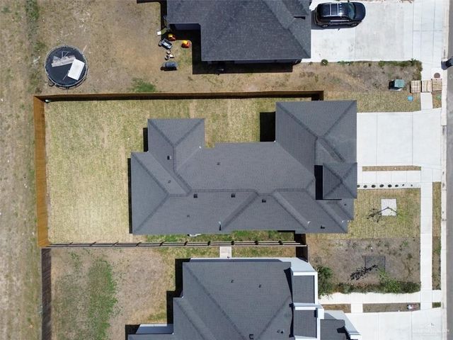 1421 W Franklin Avenue, Alton, TX 78573