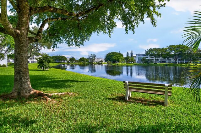 2079 Cambridge D 2079, Deerfield Beach, FL 33442