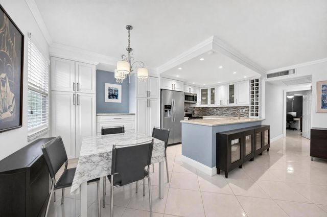 2079 Cambridge D 2079, Deerfield Beach, FL 33442