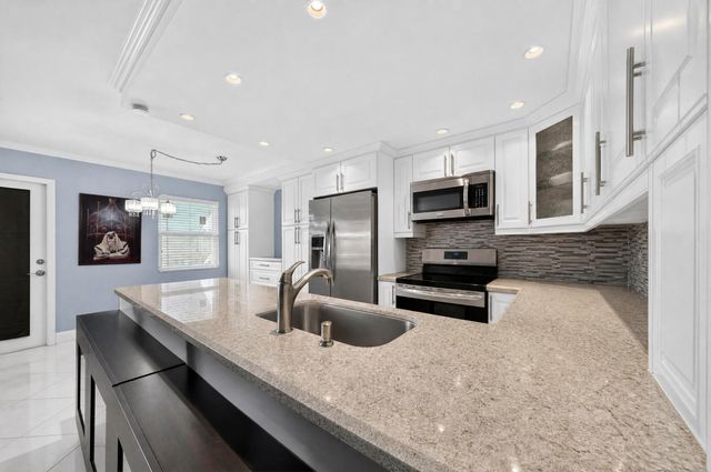 2079 Cambridge D 2079, Deerfield Beach, FL 33442