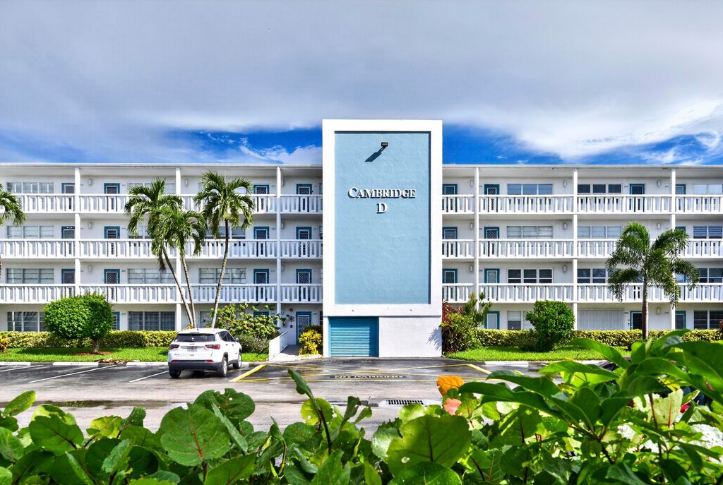 2079 Cambridge D 2079, Deerfield Beach, FL 33442