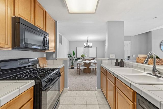 609 Arcadia Terrace 303, Sunnyvale, CA 94085