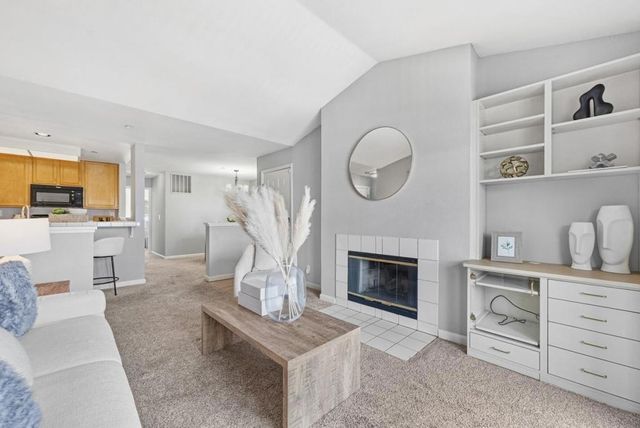 609 Arcadia Terrace 303, Sunnyvale, CA 94085