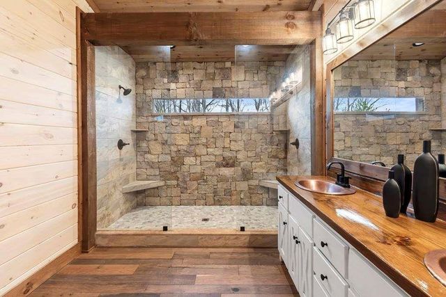 470 Skylight NW Drive, Blue Ridge, GA 30513