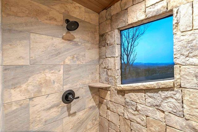 470 Skylight NW Drive, Blue Ridge, GA 30513