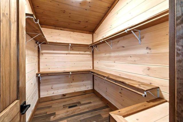 470 Skylight NW Drive, Blue Ridge, GA 30513