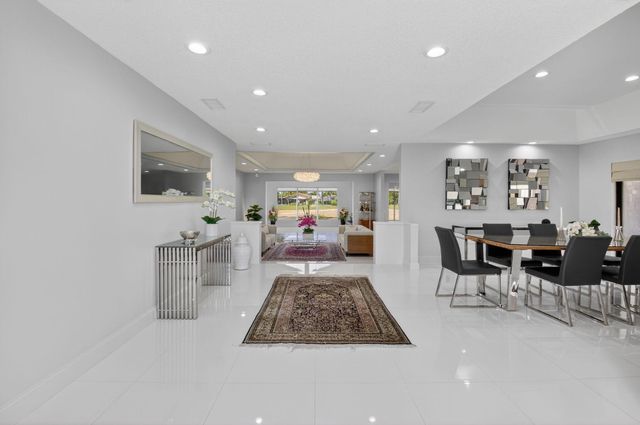 32 Estate Drive, Boynton Beach, FL 33436