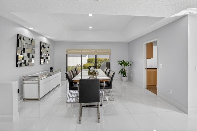 32 Estate Drive, Boynton Beach, FL 33436