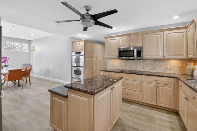 32 Estate Drive, Boynton Beach, FL 33436