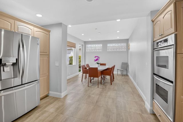 32 Estate Drive, Boynton Beach, FL 33436