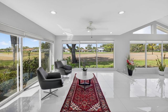 32 Estate Drive, Boynton Beach, FL 33436