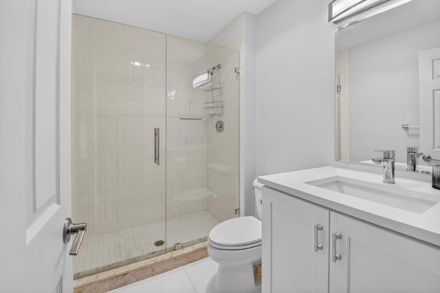 32 Estate Drive, Boynton Beach, FL 33436