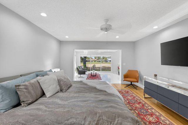 32 Estate Drive, Boynton Beach, FL 33436