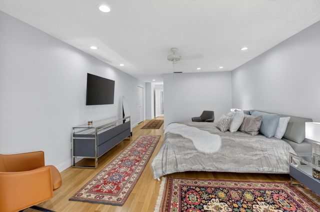 32 Estate Drive, Boynton Beach, FL 33436