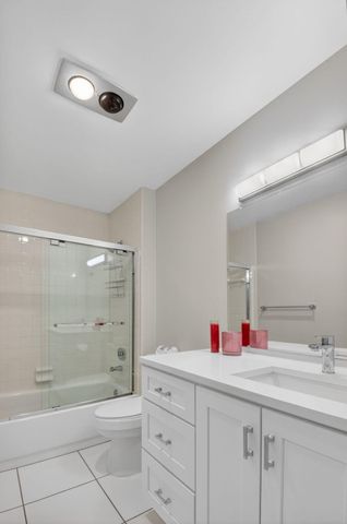 32 Estate Drive, Boynton Beach, FL 33436